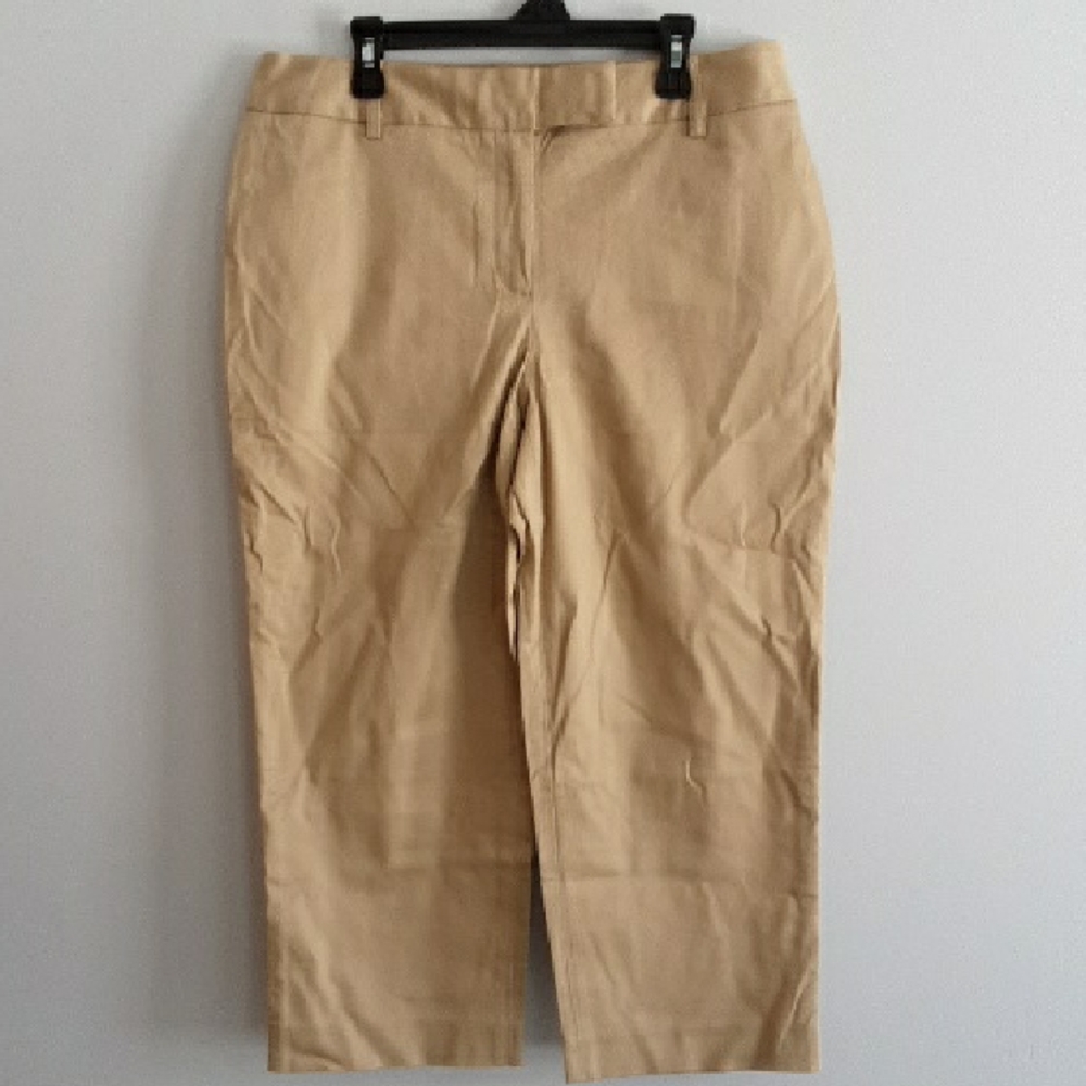 Kenneth Cole Unlisted Women's Khaki Capris